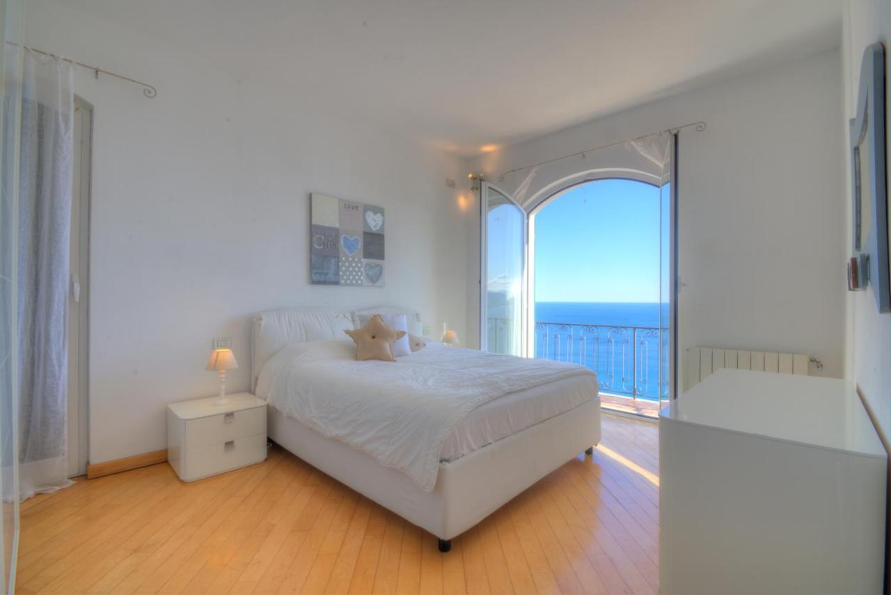Villa Ischia Attico Sul Mare A Verezzi Borgio Verezzi Exterior foto